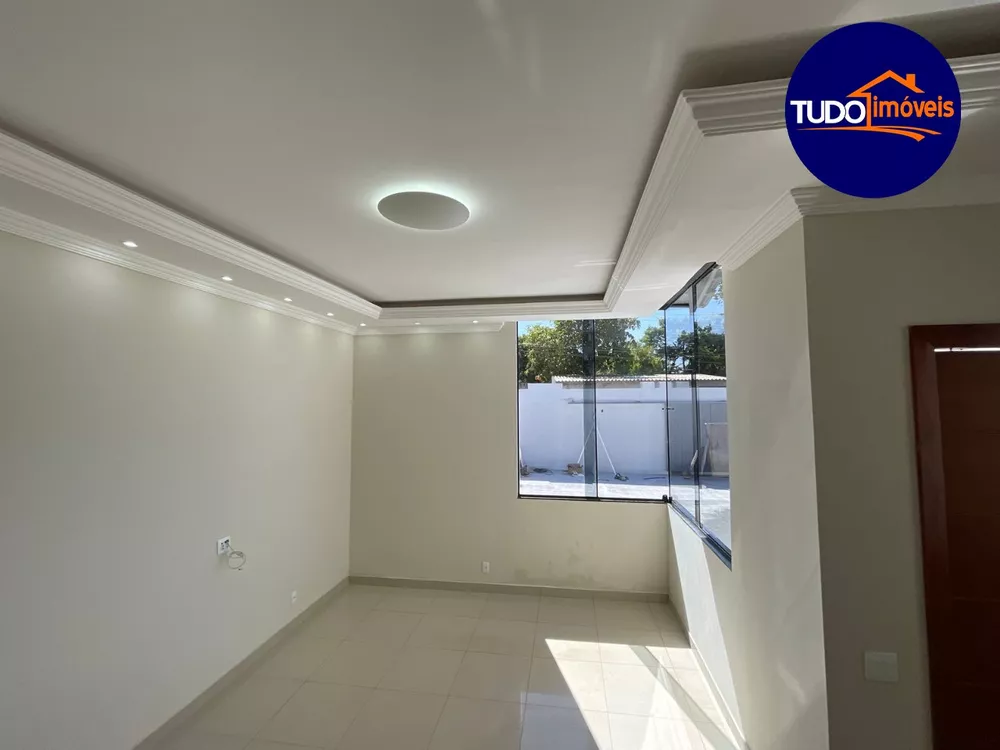 Casa à venda com 3 quartos, 202m² - Foto 9