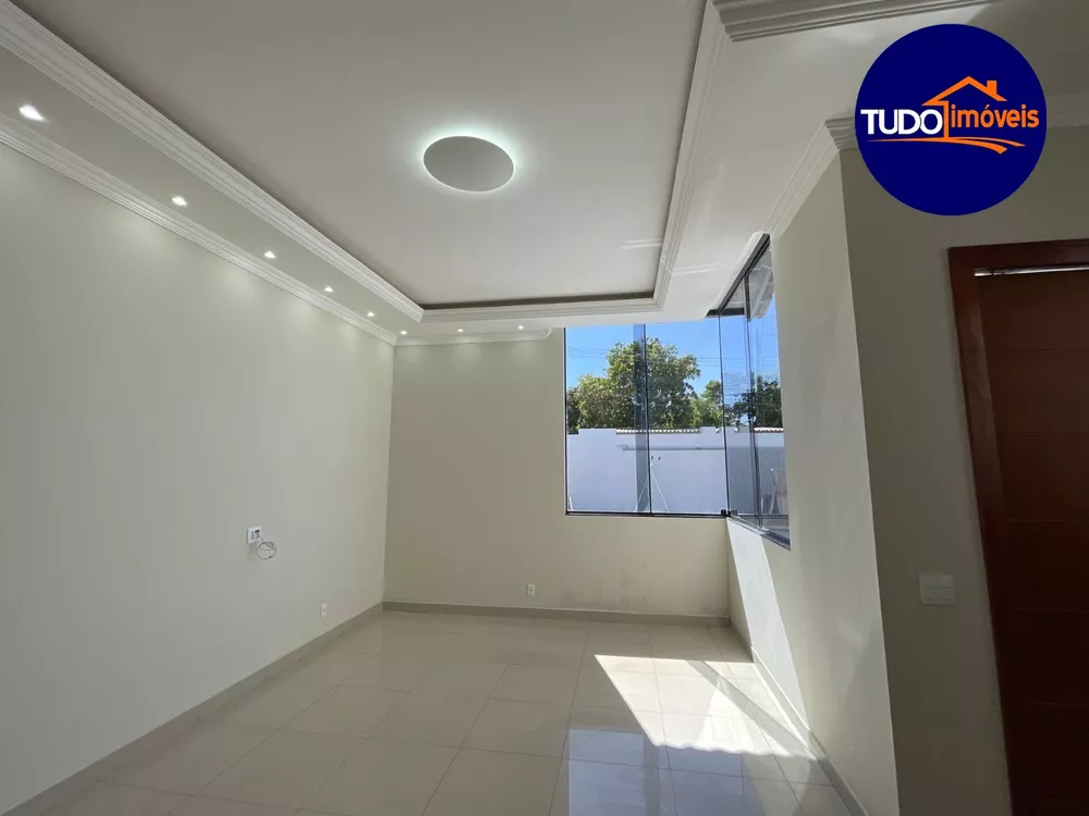 Casa à venda com 3 quartos, 202m² - Foto 6