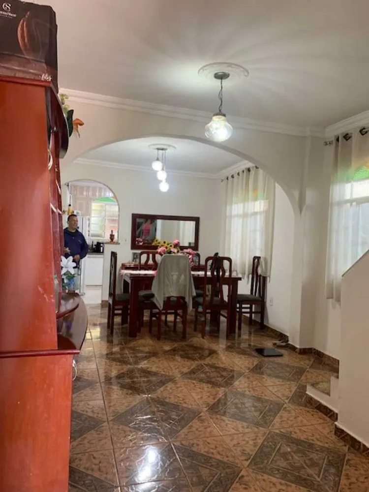 Casa, 3 quartos, 200 m² - Foto 6