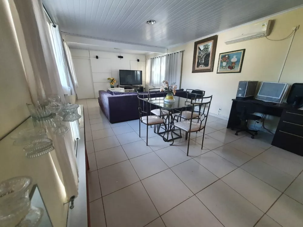 Casa à venda com 3 quartos, 254m² - Foto 6