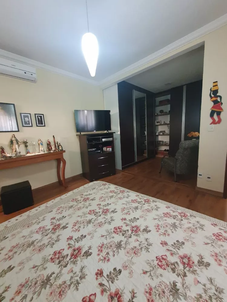 Casa à venda com 3 quartos, 254m² - Foto 17