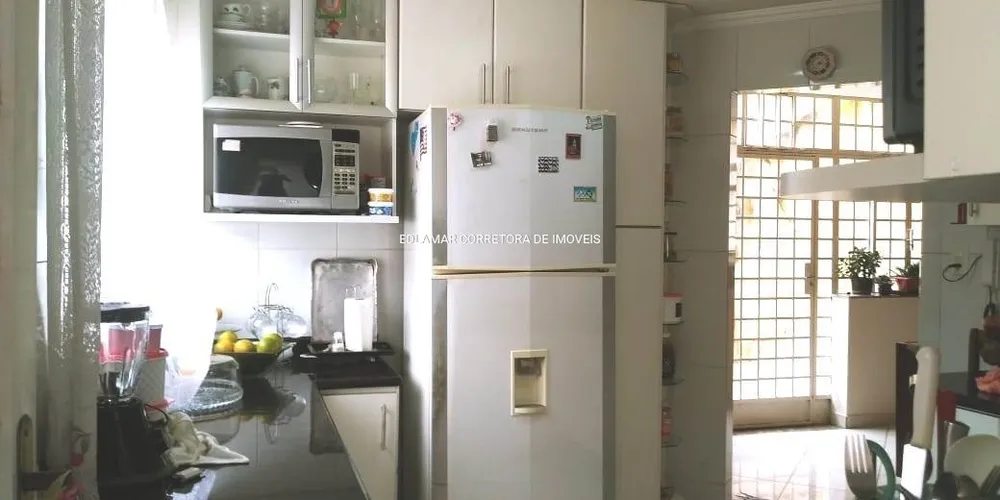 Casa, 4 quartos, 246 m² - Foto 3