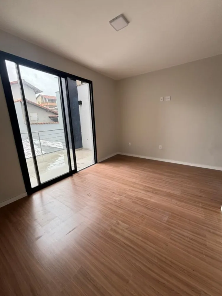 Casa, 3 quartos, 205 m² - Foto 10
