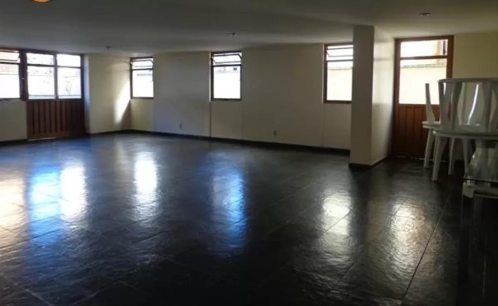 Apartamento à venda com 4 quartos, 140m² - Foto 3