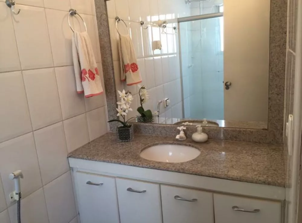 Apartamento à venda com 4 quartos, 140m² - Foto 6