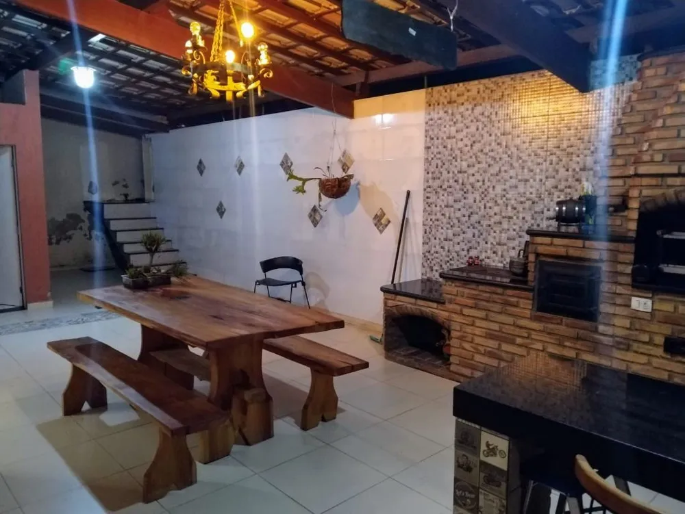 Casa, 3 quartos, 360 m² - Foto 1