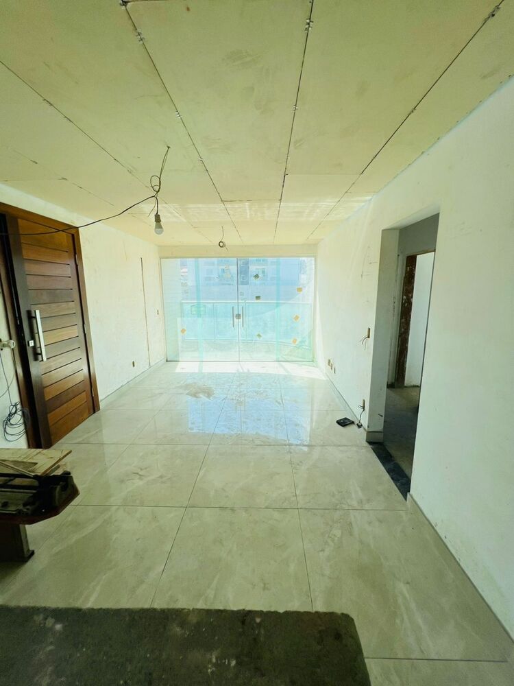 Apartamento à venda com 3 quartos, 83m² - Foto 4