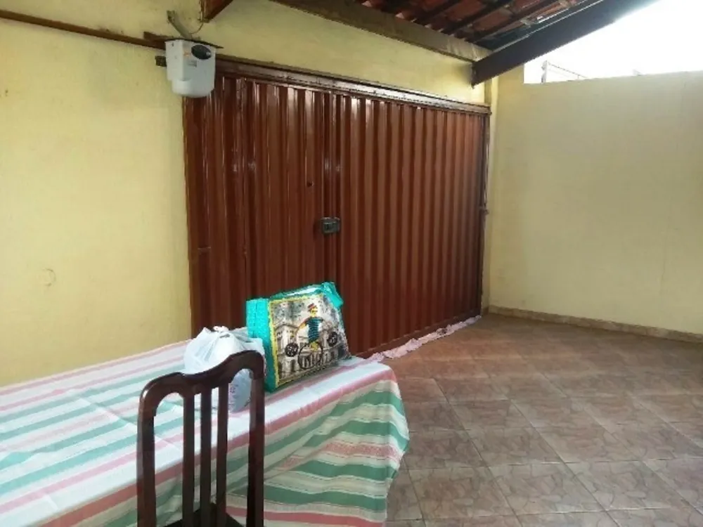 Casa, 6 quartos, 167 m² - Foto 2