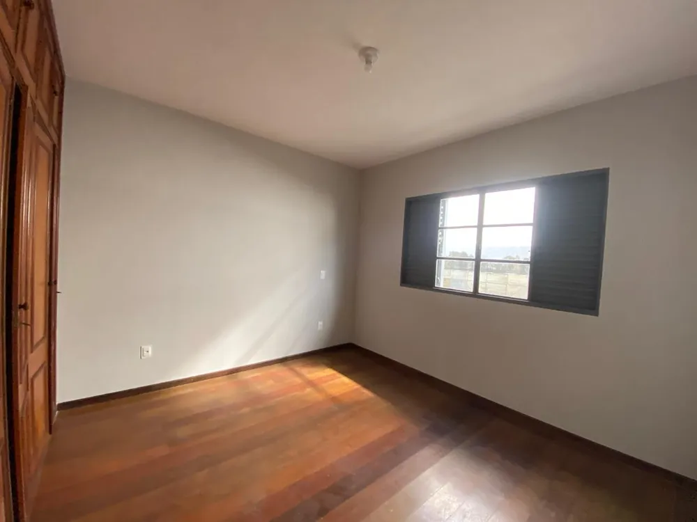 Casa, 4 quartos, 200 m² - Foto 5