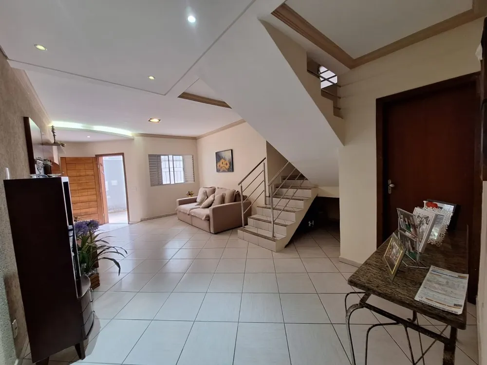 Casa, 5 quartos, 350 m² - Foto 3