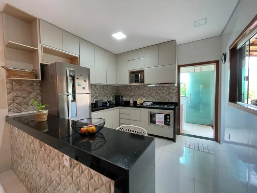 Casa, 5 quartos, 220 m² - Foto 2