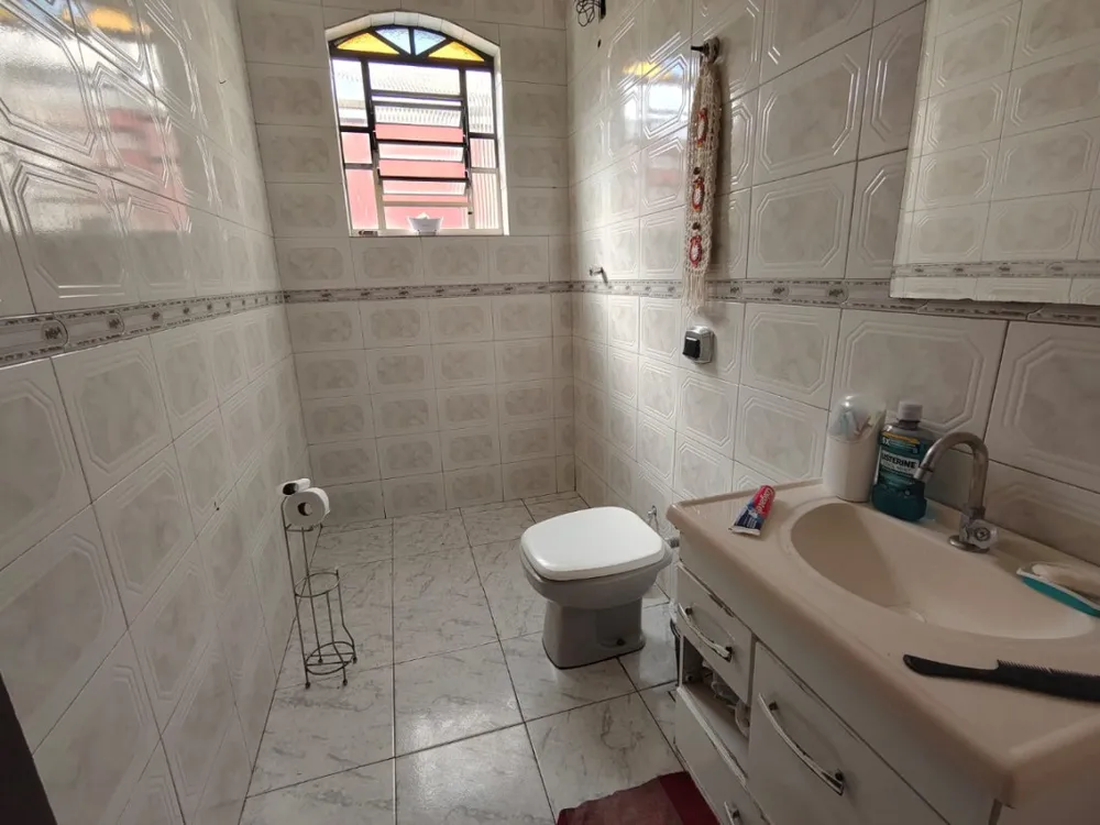 Casa, 3 quartos, 196 m² - Foto 2