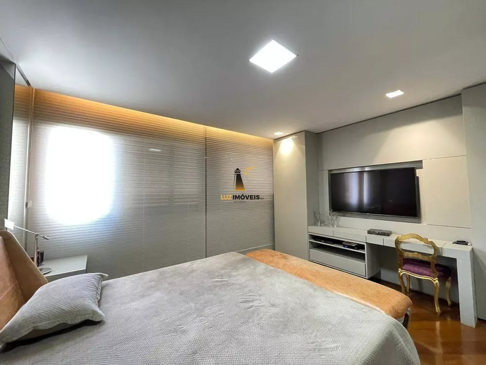 Apartamento à venda com 4 quartos, 276m² - Foto 6