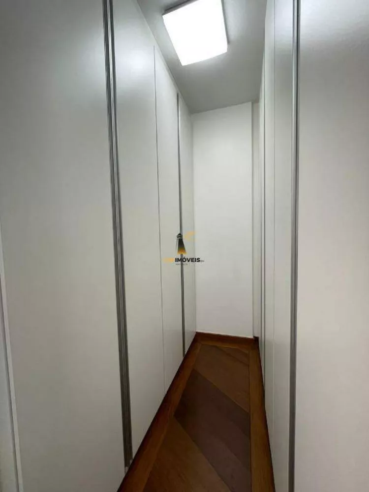 Apartamento à venda com 4 quartos, 276m² - Foto 5