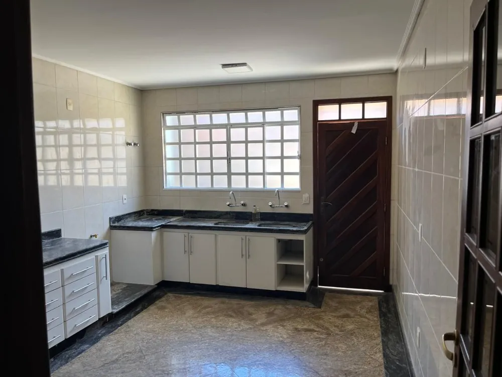 Casa, 5 quartos, 303 m² - Foto 10