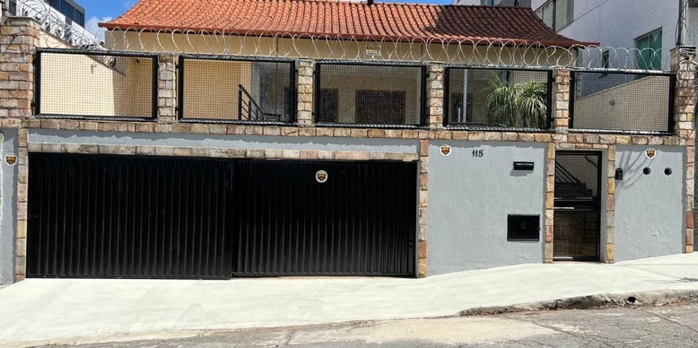 Casa, 5 quartos, 303 m² - Foto 1
