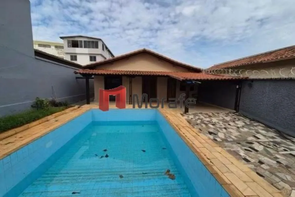 Casa, 3 quartos, 218 m² - Foto 4