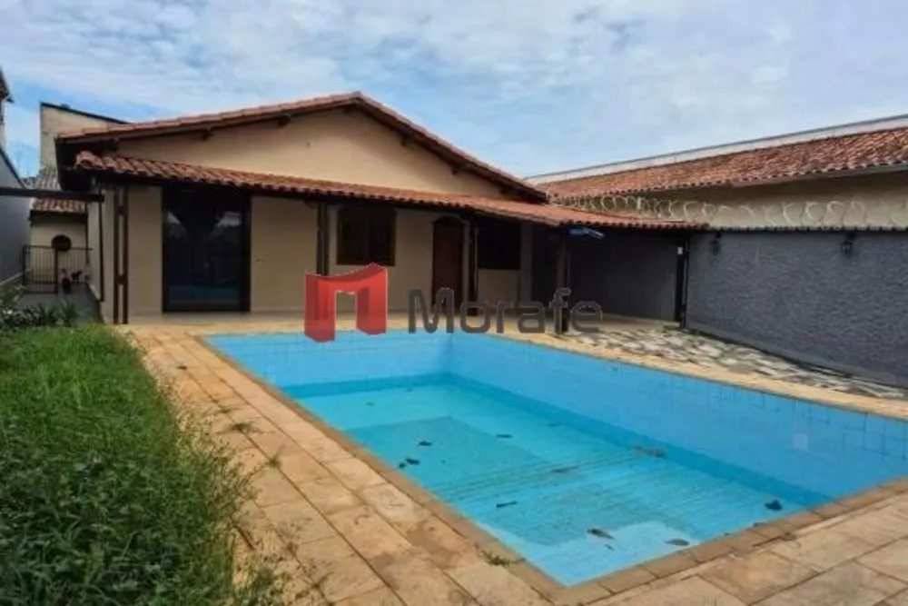 Casa, 3 quartos, 218 m² - Foto 3