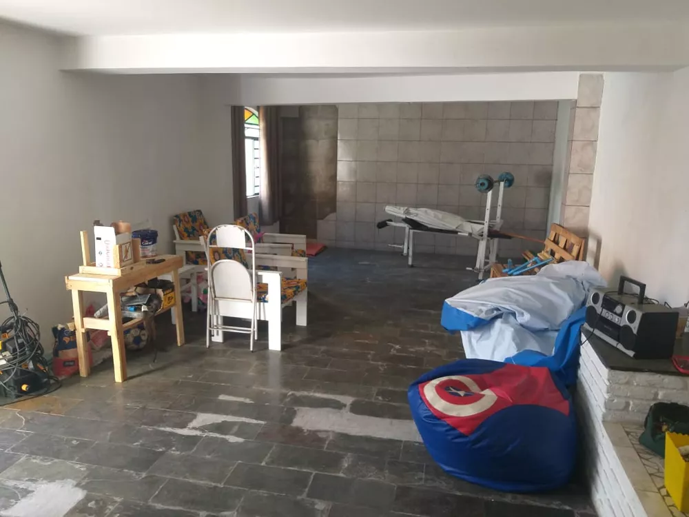 Casa à venda com 6 quartos, 325m² - Foto 14