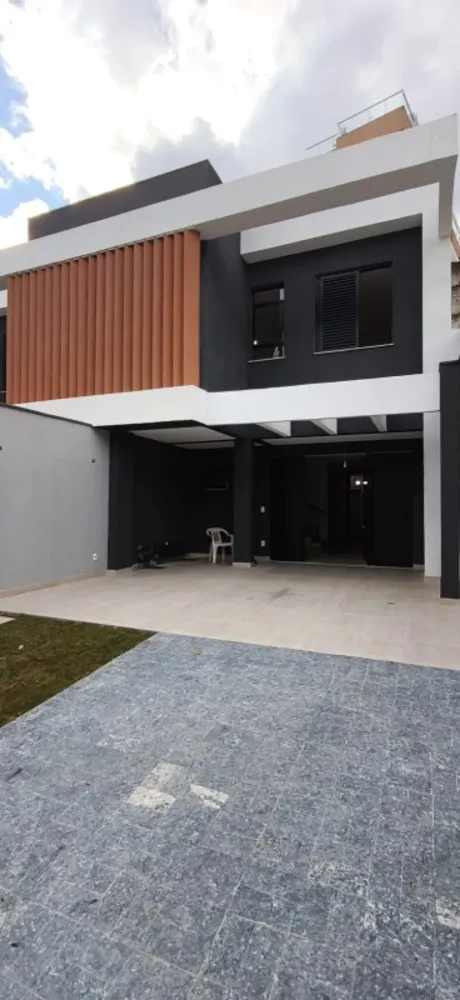 Casa, 3 quartos, 180 m² - Foto 1