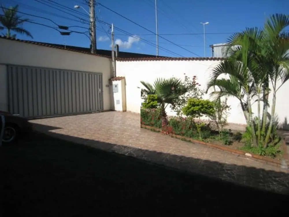 Casa, 3 quartos, 235 m² - Foto 2