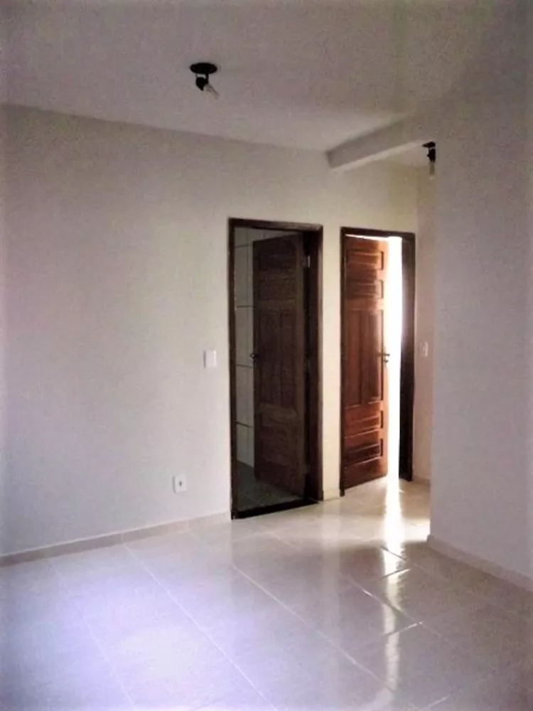 Apartamento à venda com 2 quartos, 45m² - Foto 2