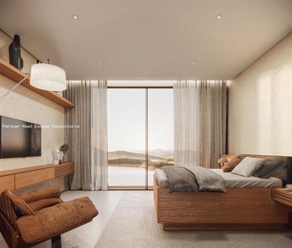 Casa à venda com 8 quartos, 132614m² - Foto 2