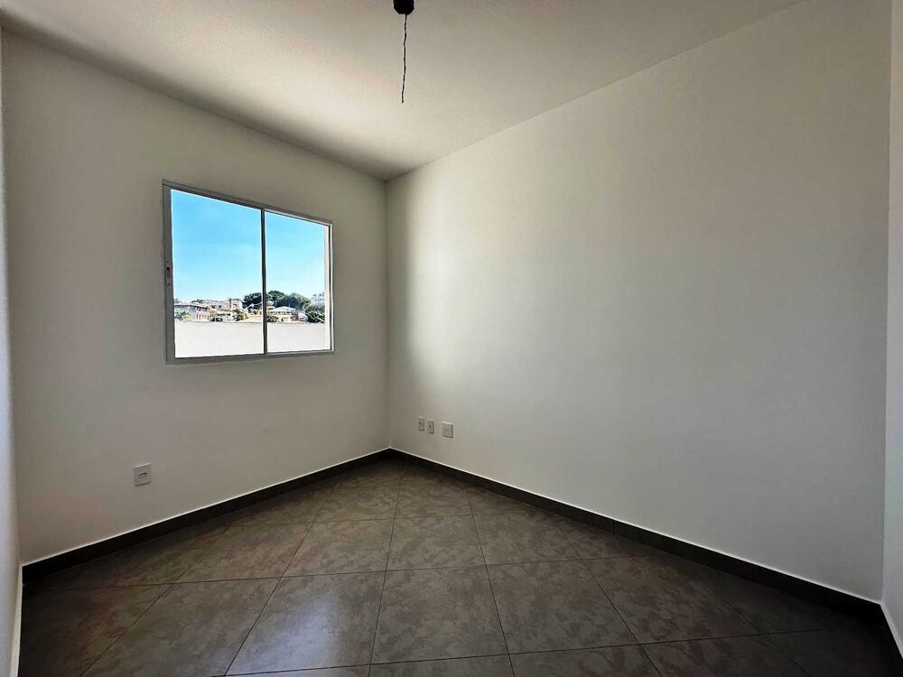 Apartamento à venda com 2 quartos, 85m² - Foto 2