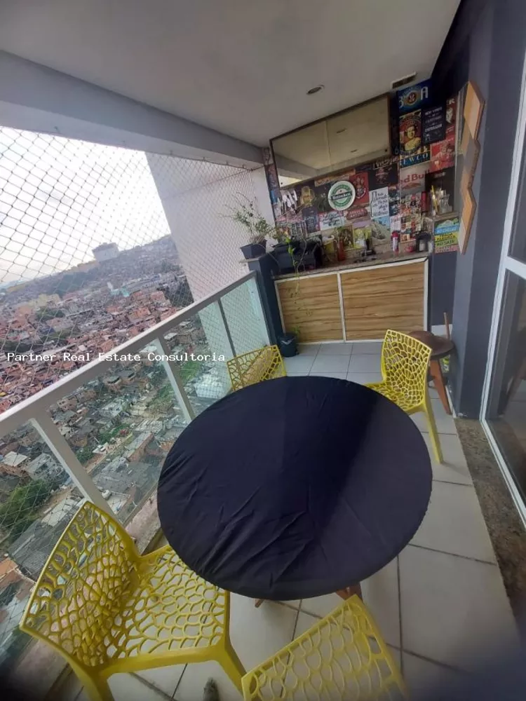 Apartamento à venda com 2 quartos, 61m² - Foto 1