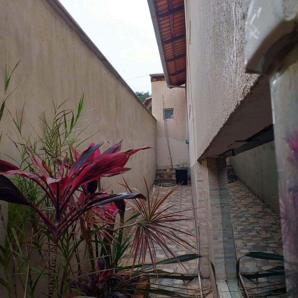 Casa à venda com 3 quartos, 600m² - Foto 10