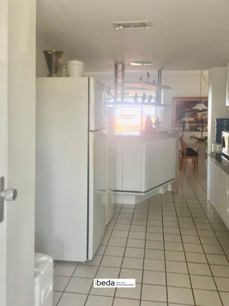 Apartamento à venda com 3 quartos, 117m² - Foto 3
