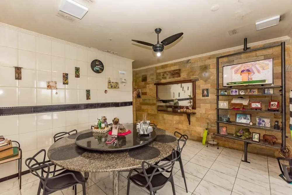 Casa, 5 quartos, 250 m² - Foto 6