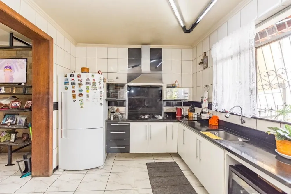 Casa, 5 quartos, 250 m² - Foto 8