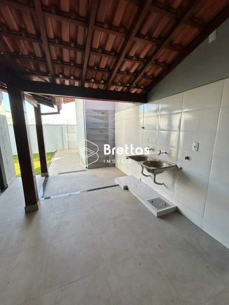 Casa, 3 quartos, 220 m² - Foto 1