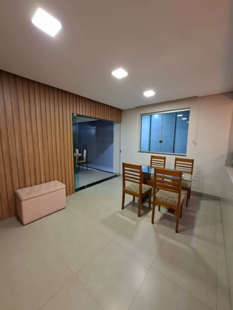 Casa, 4 quartos, 180 m² - Foto 2