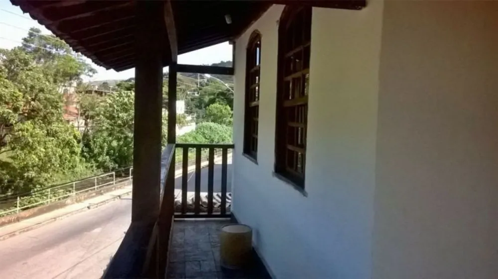 Casa, 4 quartos, 220 m² - Foto 1