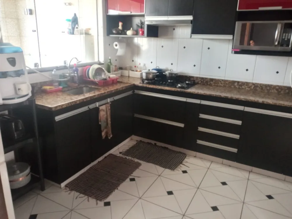 Casa, 3 quartos, 200 m² - Foto 13