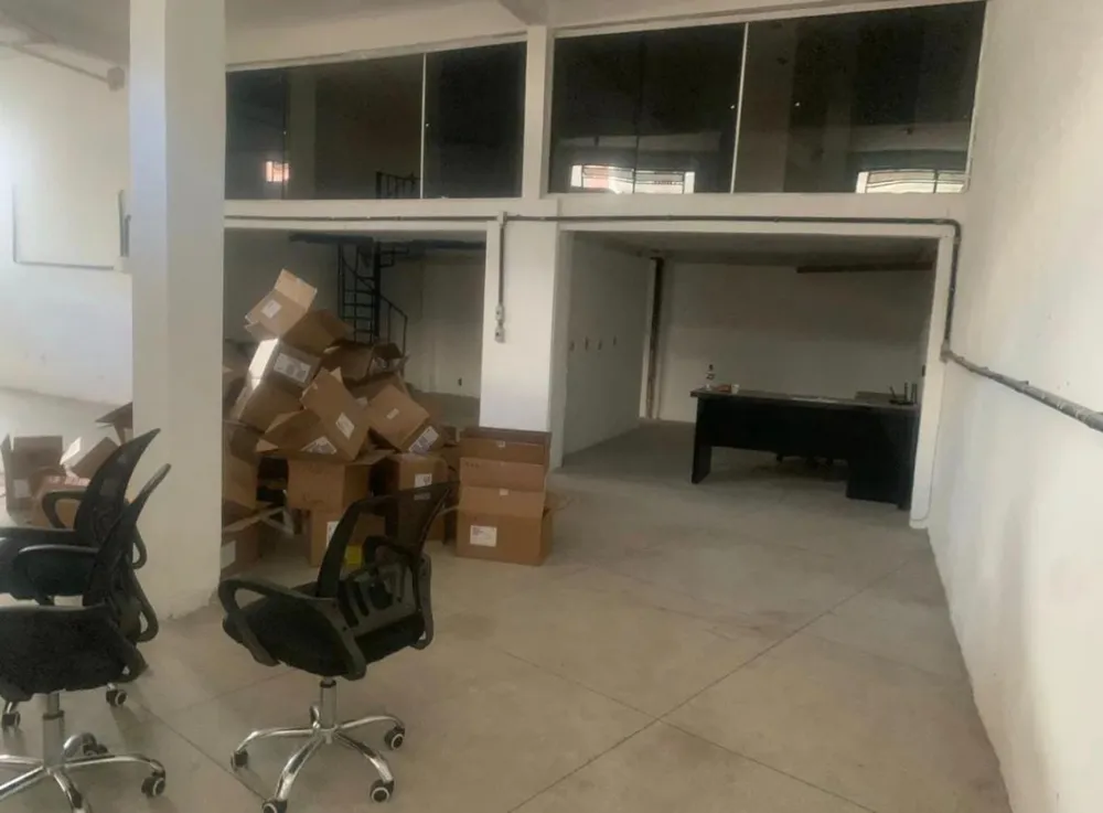 Loja-Salão, 200 m² - Foto 1