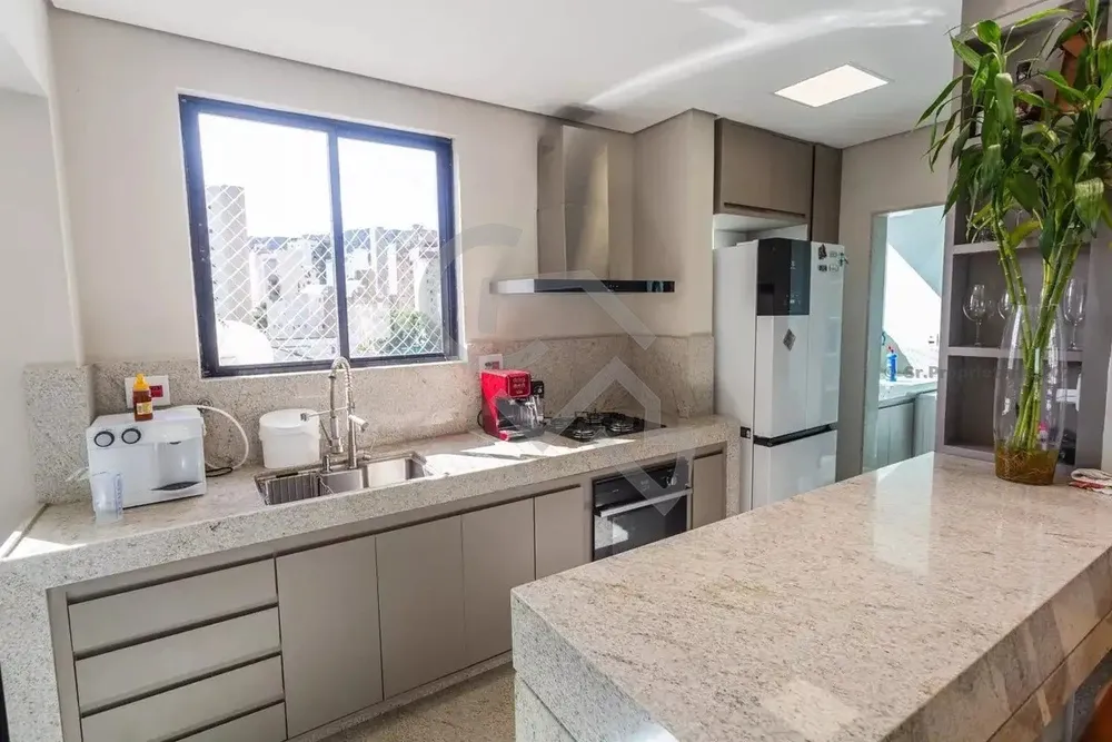 Apartamento, 3 quartos, 210 m² - Foto 2