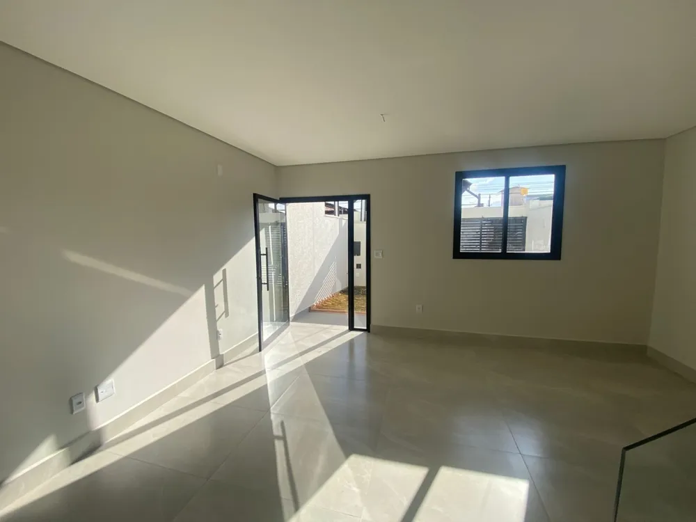 Casa, 3 quartos, 92 m² - Foto 1