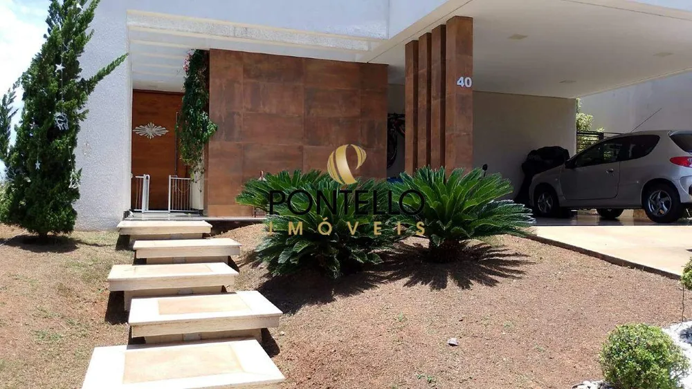 Casa, 3 quartos, 217 m² - Foto 1