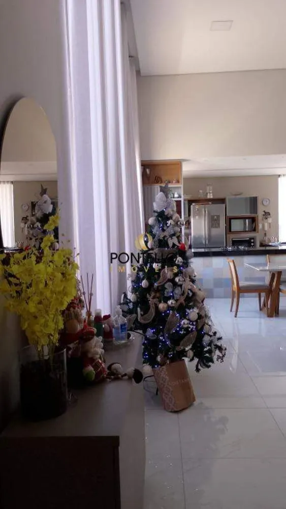 Casa, 3 quartos, 217 m² - Foto 7