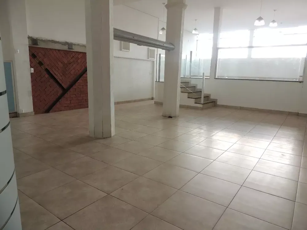 Sala-Conjunto, 200 m² - Foto 1