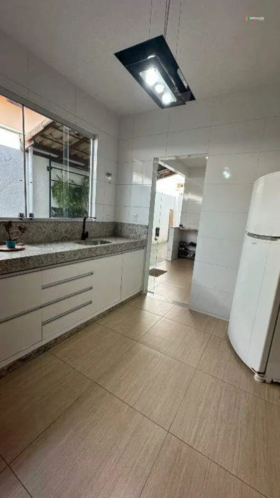 Casa, 4 quartos, 260 m² - Foto 4