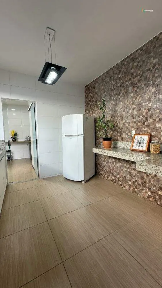 Casa, 4 quartos, 260 m² - Foto 3