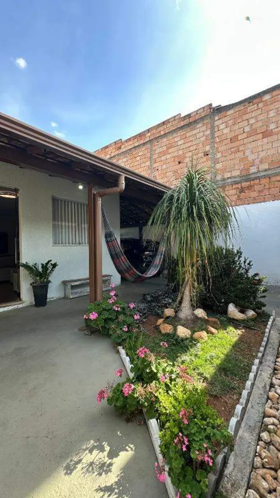 Casa, 4 quartos, 260 m² - Foto 1