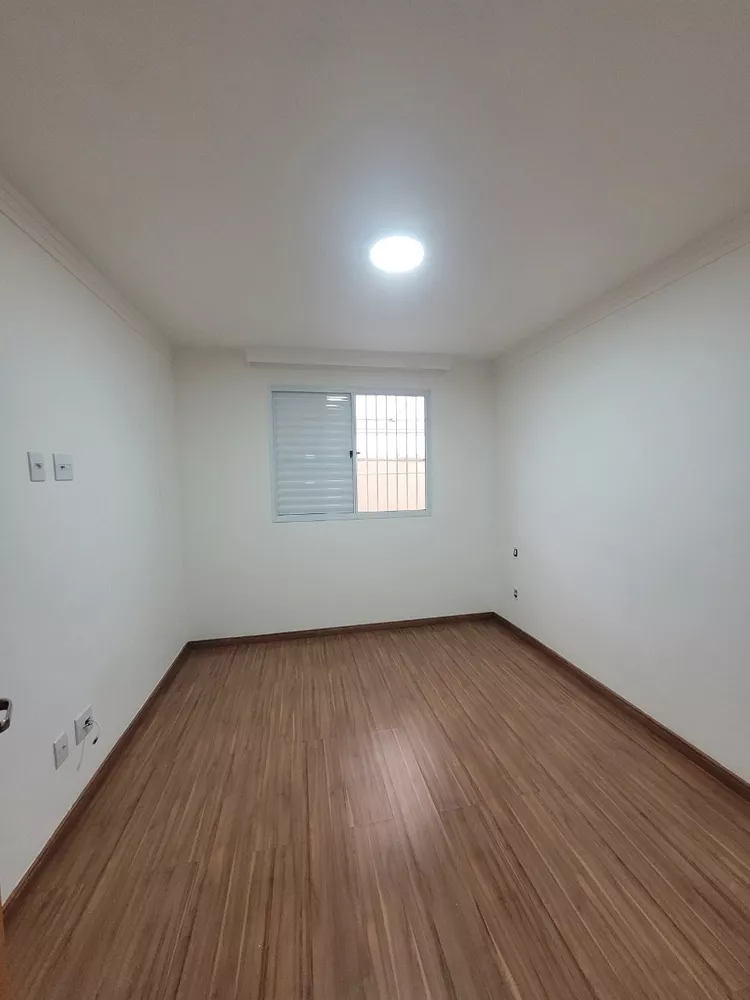 Apartamento à venda com 2 quartos, 32m² - Foto 13