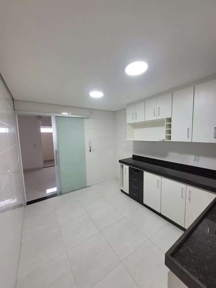 Apartamento à venda com 2 quartos, 32m² - Foto 4