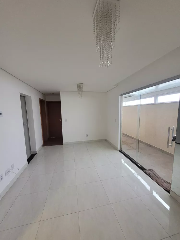 Apartamento à venda com 2 quartos, 32m² - Foto 8