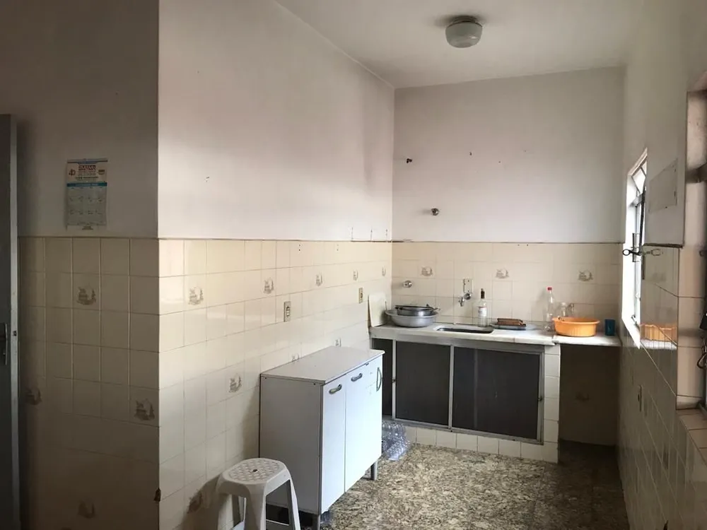 Casa, 7 quartos, 205 m² - Foto 9